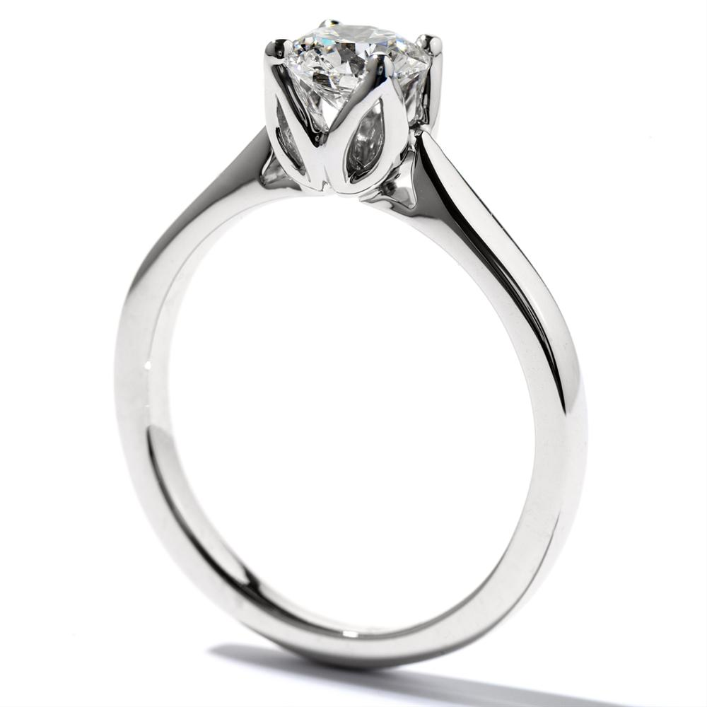 Hearts on Fire Simply Bridal Leaf Round Solitaire Diamond Engagement Ring