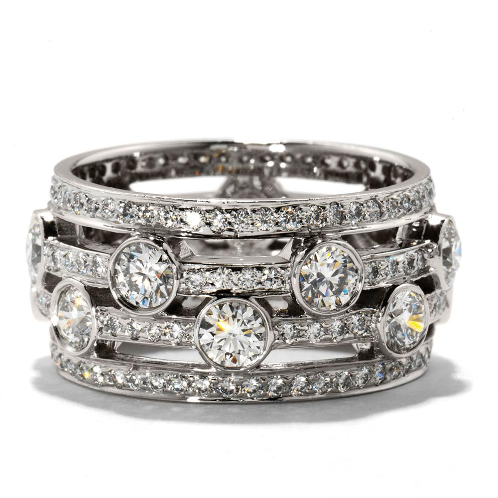 Hearts on Fire Joy Right Hand Diamond Ring Band