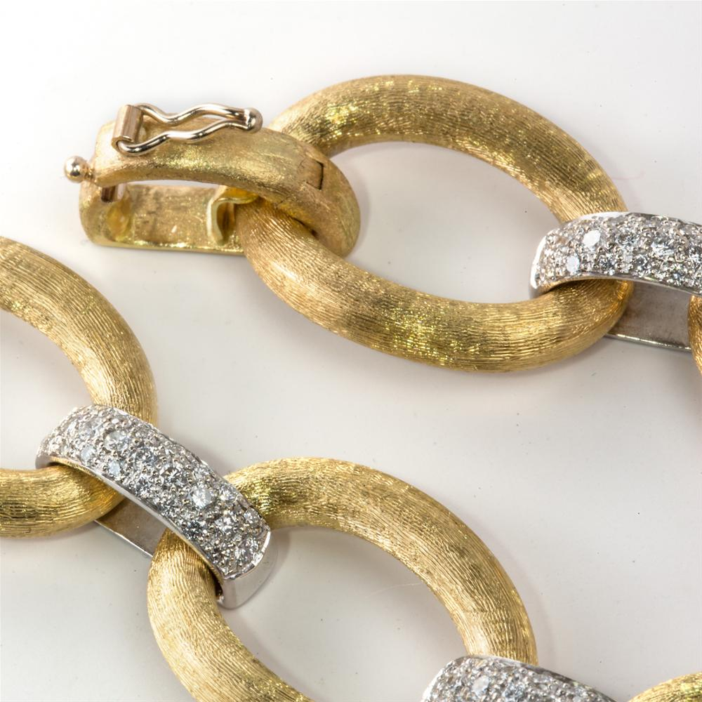 18K Yellow Gold Large Oval & Pave Diamond Link Bracelet ITALY