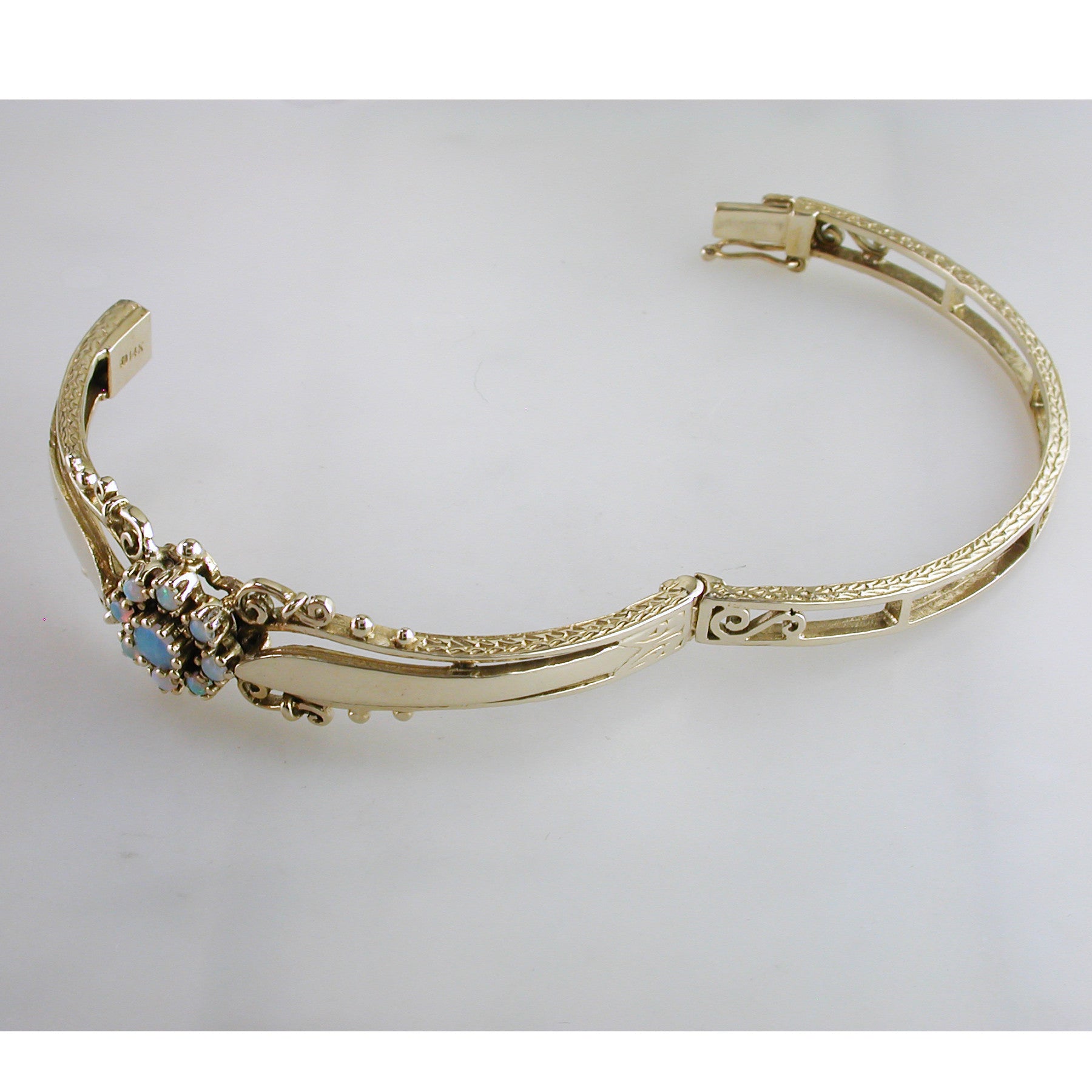 Vintage Estate 14K Yellow Gold Opal Hinged Bangle Bracelet