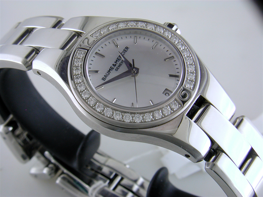 Baume & Mercier Linea Diamond Bezel Mother of Pearl Dial 27mm Ladies Watch 10013