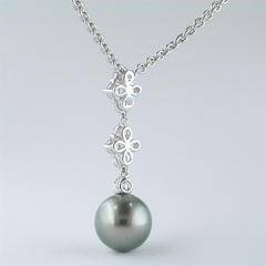 Mikimoto Classic Elegance Black South Sea Pearl Diamond Pendant White Gold