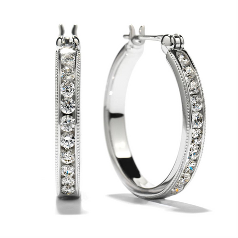 Hearts on Fire Milgrain Diamond Hoop Earrings 18K