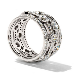 Hearts on Fire Joy Right Hand Diamond Ring Band