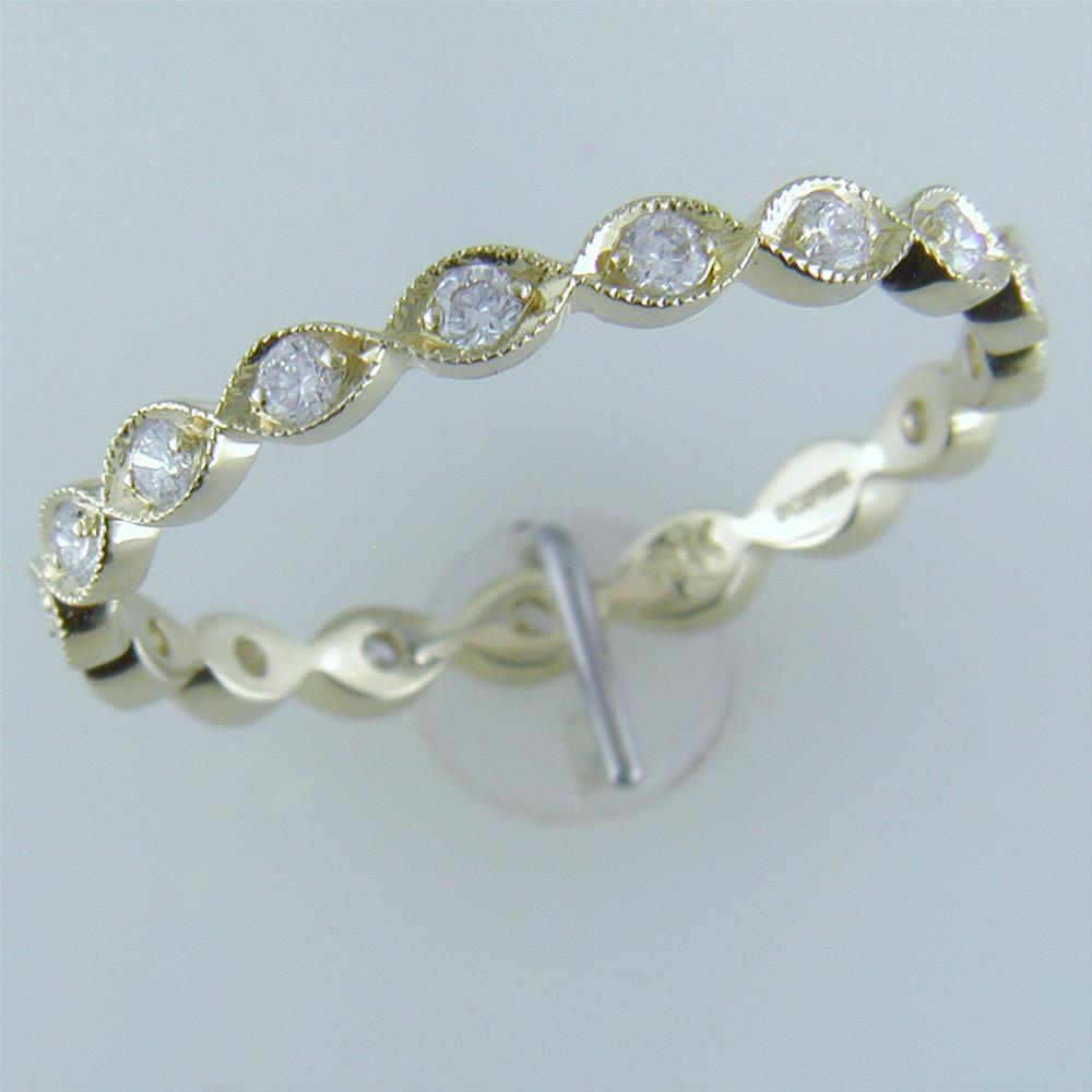 Diamond Leaf Eternity Milgrain Wedding Band Ring in 14K Yellow Gold