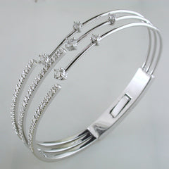 Pre-owned Estate 18K White Gold Hinged Diamond Crossover Bracelet