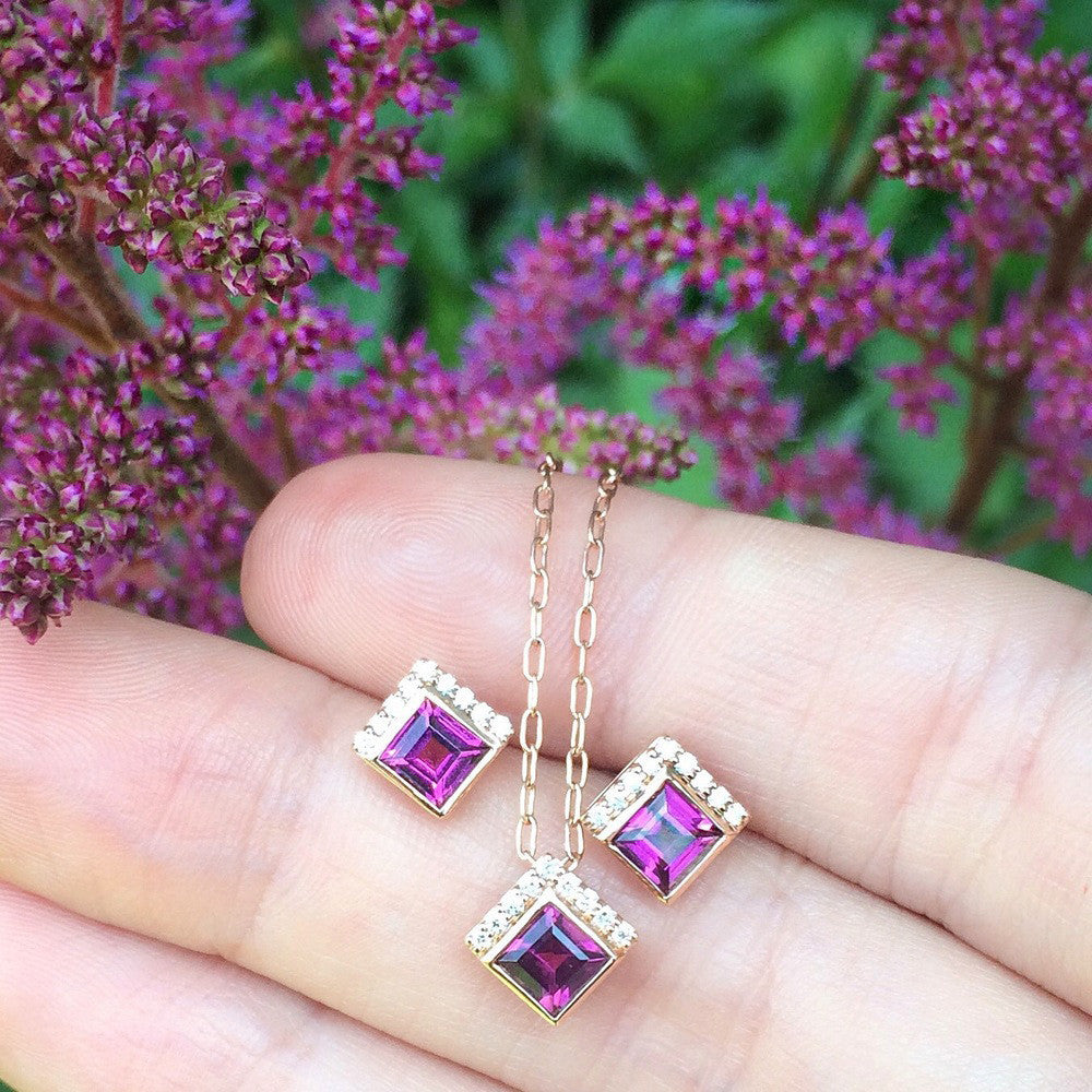 Jane Taylor Cirque Square 14K Rose Gold Stud Earrings Rhodolite Garnet & Diamonds