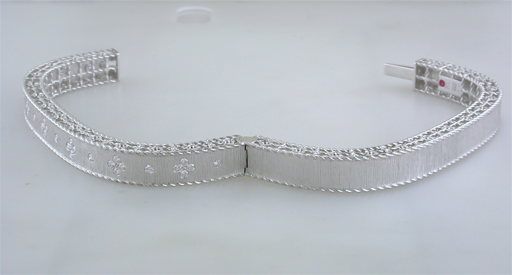 Roberto Coin White Gold Diamond Princess Slim Satin Finish Bangle Bracelet Fleur De Lis ADR777BA0551