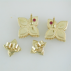 Roberto Coin Princess Flower Plain Medium Stud Earrings 18K Yellow Gold