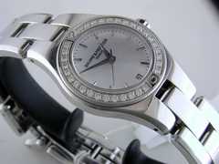 Baume & Mercier Linea Diamond Bezel Mother of Pearl Dial 27mm Ladies Watch 10013